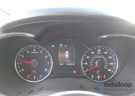 2018 Kia Forte S из США, поврежденный, VIN 3KPFL4A75JE226127